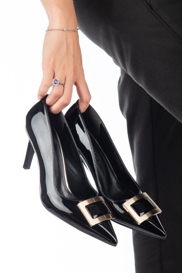 Chantae Kadın Sivri Yüksek Topuklu Rugan Stiletto Abiye Ayakkabı 40 - Siyah