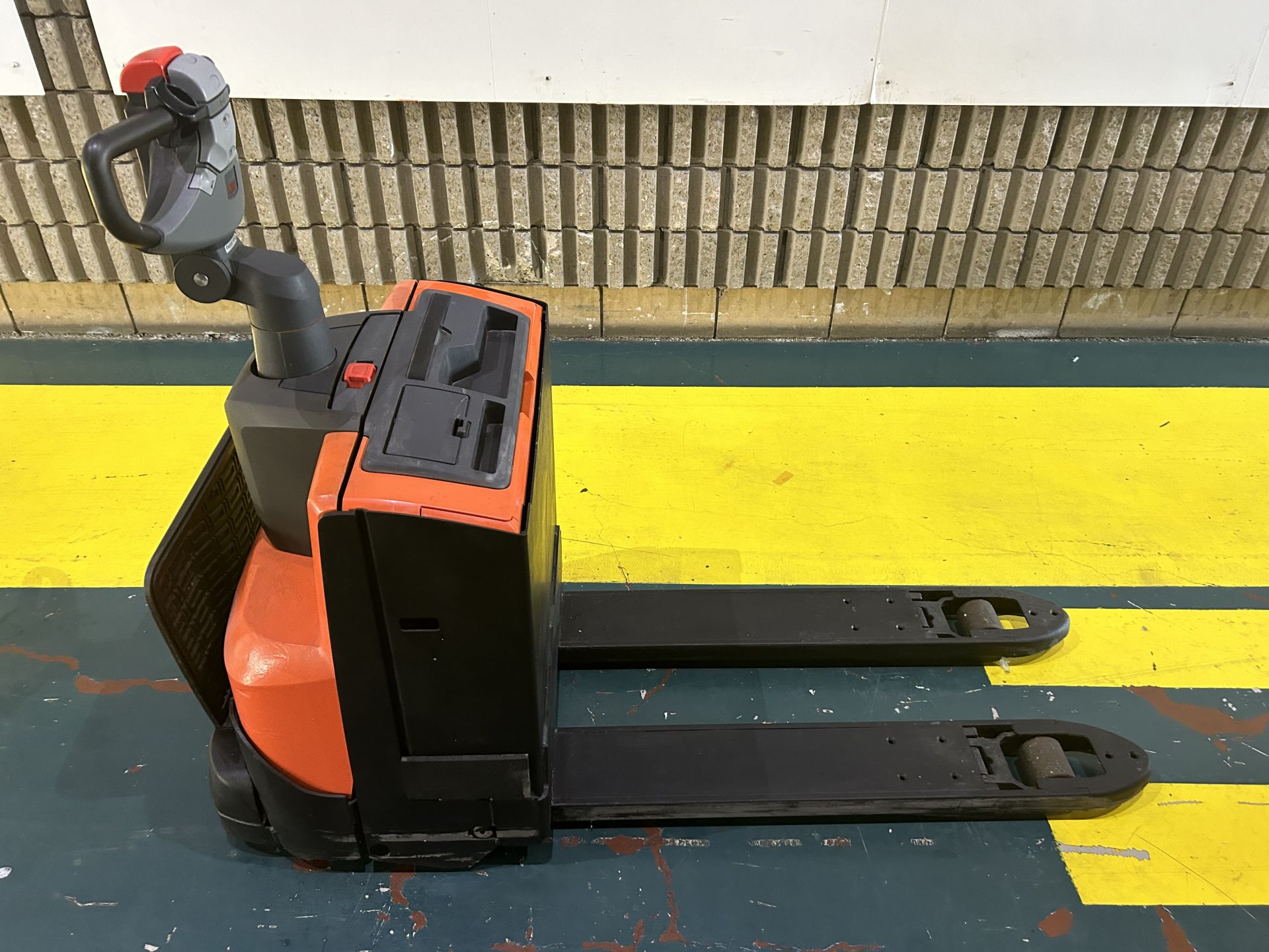 BT Levio LWE200 2T Akülü Transpalet CS