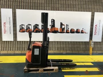 BT Staxio SWE140 1.4T Elektrikli İstif Makinesi