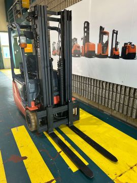 Toyota Traigo24 8FBES15T 3 Tekerlekli Elektrikli Forklift
