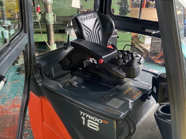 Toyota 3 Tekerlekli 48V 1.6t Elektrikli Forklift 8FBEK16T