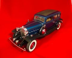 Danbury Mint1/24 1932 Cadillac V-16 Fleetwood Sedan