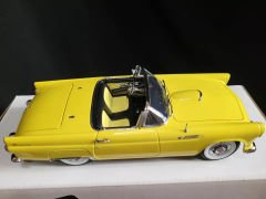 Danbury Mint 1:24 1955 Ford Thunderbird