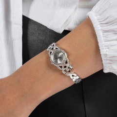 GUGW0682L1 Kadın Kol Saati