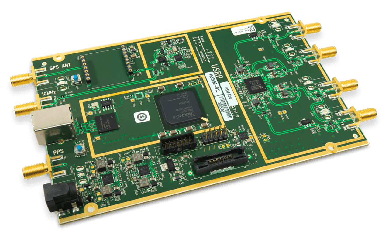 Ettus USRP B210 SDR/Cognitive Radio