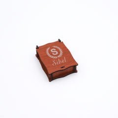 İsim Yazılı Ahşap Kutulu Metal Çakmak