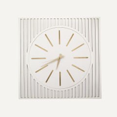 Dekoratif Ahşap Kare Görünümlü Duvar Saati