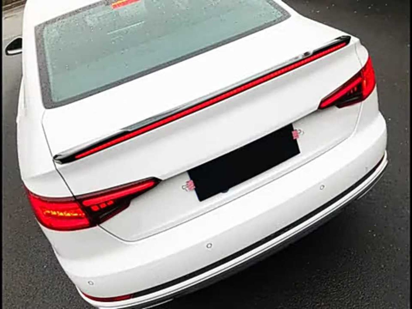 Audi A4 2016-2019 Led Spoiler Piano Black (Parlak Siyah)