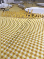 Zeren Home Sıvı Geçirmez Dertsiz Masa Örtüsü Mini Piti Kare Sarı