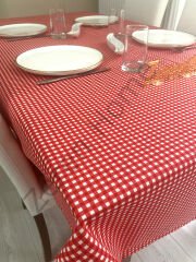 Zeren Home Sıvı Geçirmez Dertsiz Masa Örtüsü Mini Piti Kare Kırmızı