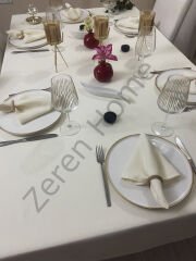 Zeren Home Keten Görünümlü Dertsiz Masa Örtüsü Krem