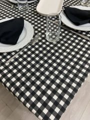 Zeren Home Sıvı Geçirmez Dertsiz Masa Örtüsü Küp Kareli Siyah