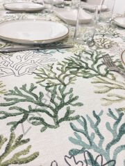 Zeren Home Sıvı Geçirmez Dertsiz Masa Örtüsü Mercan Desen Yeşil