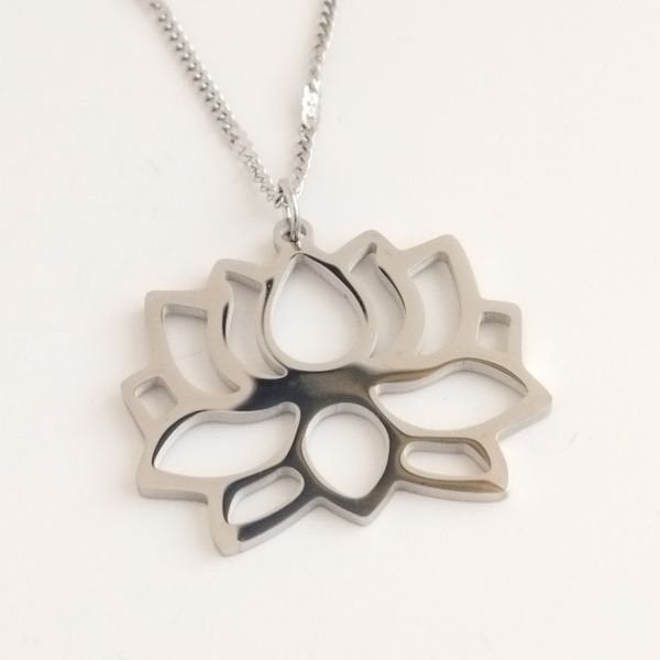 LOTUS ÇİÇEĞİ ÇELİK PLAKA KOLYE
