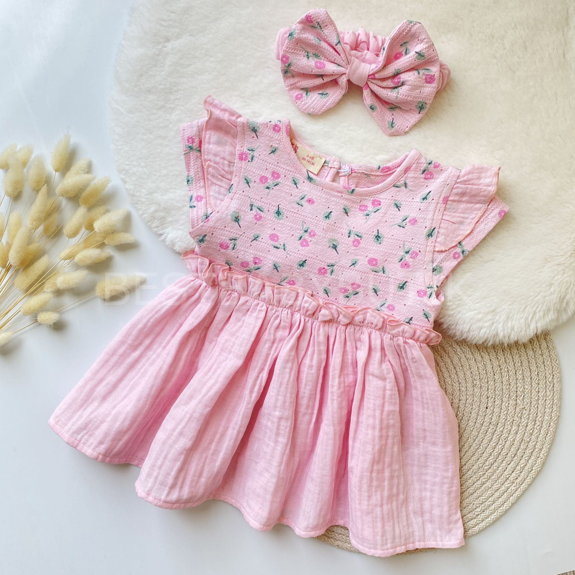 SAHRA ÇITIR ÇİÇEKLİ MÜSLİN DETAYLI ELBİSE VE FİYONK BANDANAS