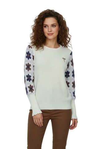 Kadın Triko Papatyalı Kazak BGL-ST03357