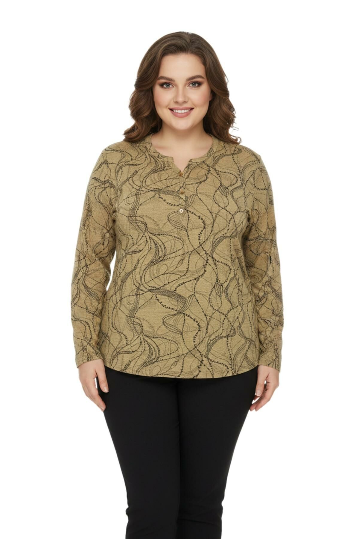 Kadın V Yaka Baskılı 2 Düğmeli Bluz BGL-ST05094