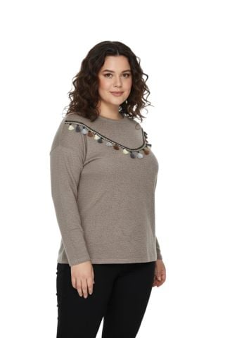 Kadın Yumoş Önü Püsküllü Modelli Bluz BGL-ST05142