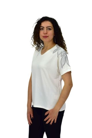Kadın Yarım Kol V Yaka Taşlı Likralı Tişöt  BGL-ST04654