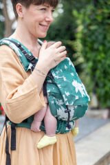 Huggy Nest Baby Carrier - Begonvil Jade