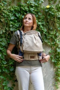 Huggy Plus Toddler Size Carrier - Latte