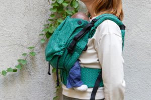 Huggy Plus Toddler Size Carrier - Diamond Emerald