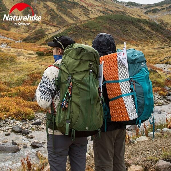 Naturehike 65+5 Lt Trekking Sırt Çantası SİYAH