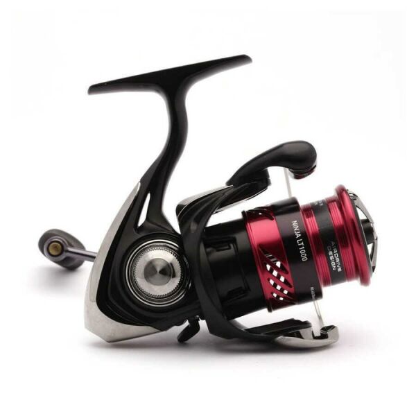 Daiwa Ninja 23 LT 3000-CXH Makara