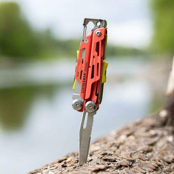 Leatherman Signal Guava Multi Tool