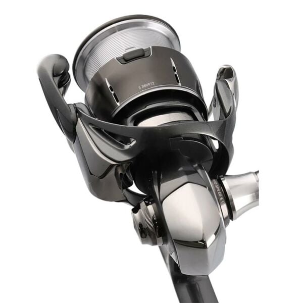 Daiwa Luvias 24 PC LT 2500 Olta Makinesi