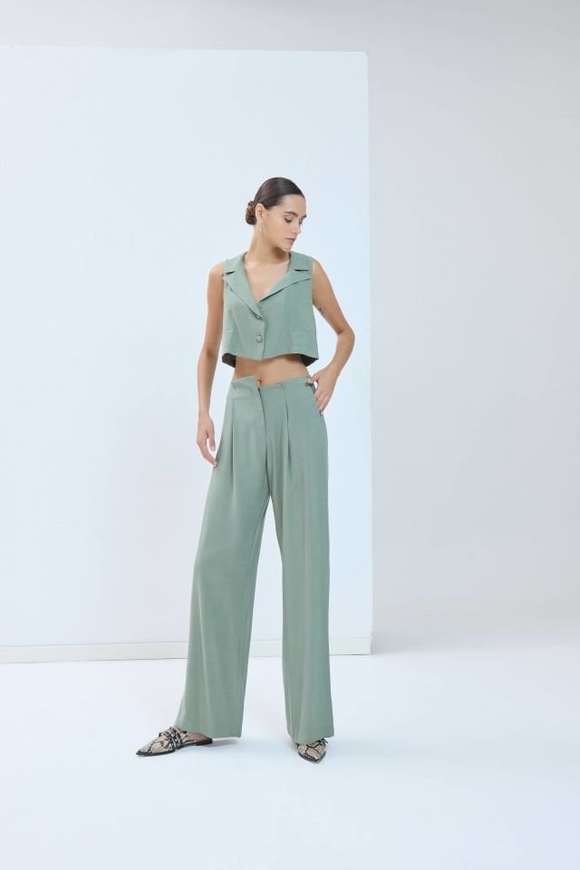 Asymmetric Waist Modal Trousers - Green