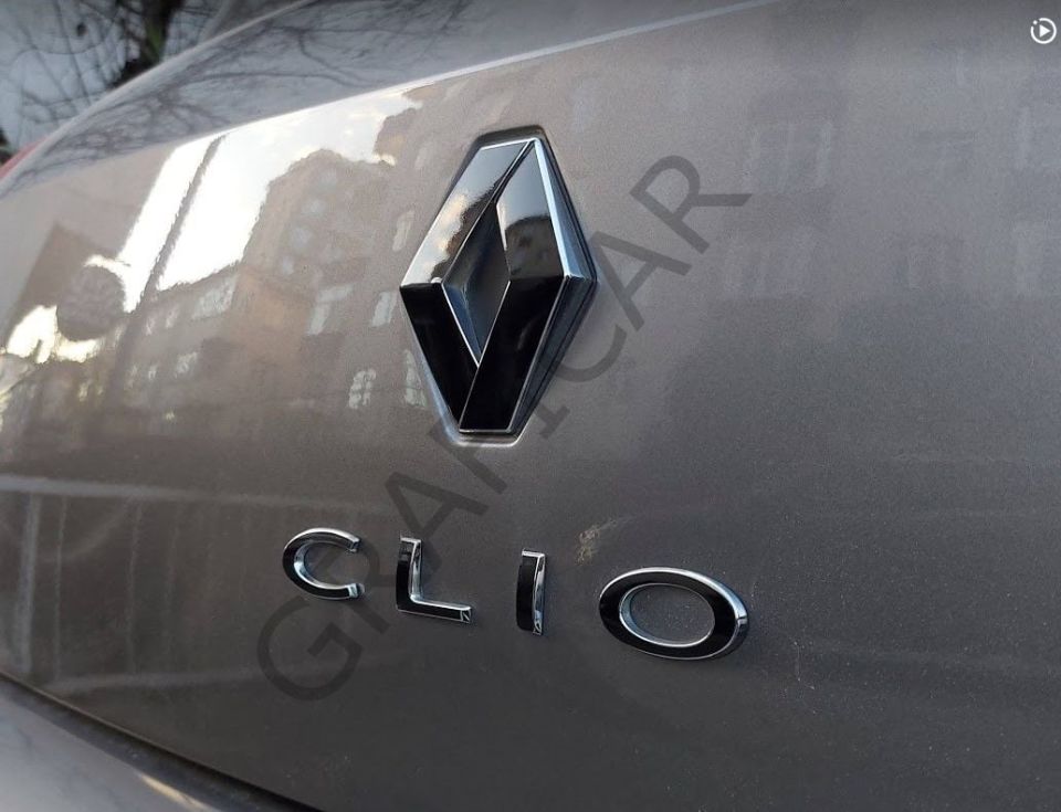 Renault Clio 3 Amblem Sticker Set FIRÇALI SİYAH