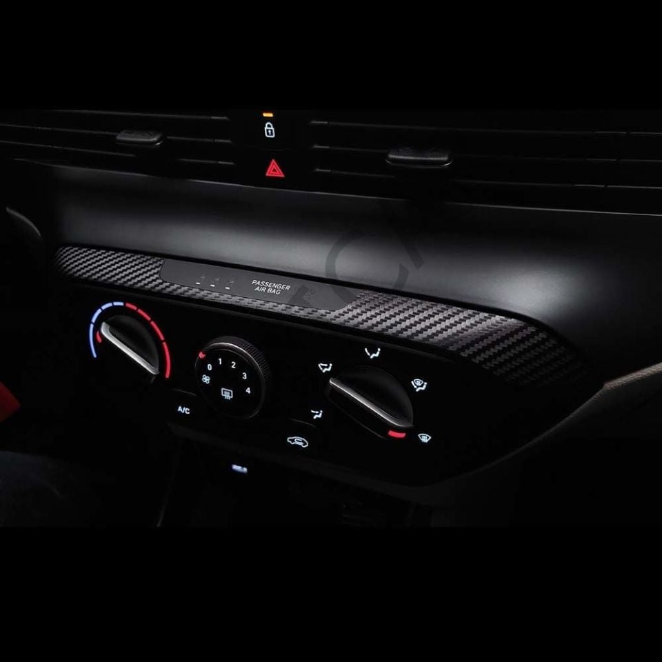 Hyundai Bayon İç Trim Kaplama Set FIRÇALI FÜME - BUTON VAR