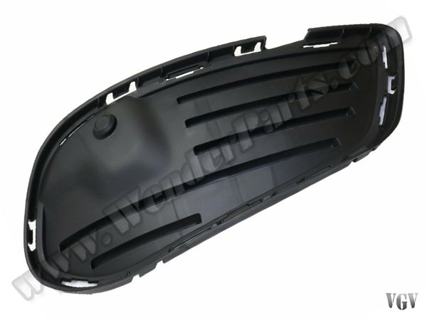 Tampon Izgara Kapağı W205 Ön İç Sağ -AMG- 2014-18