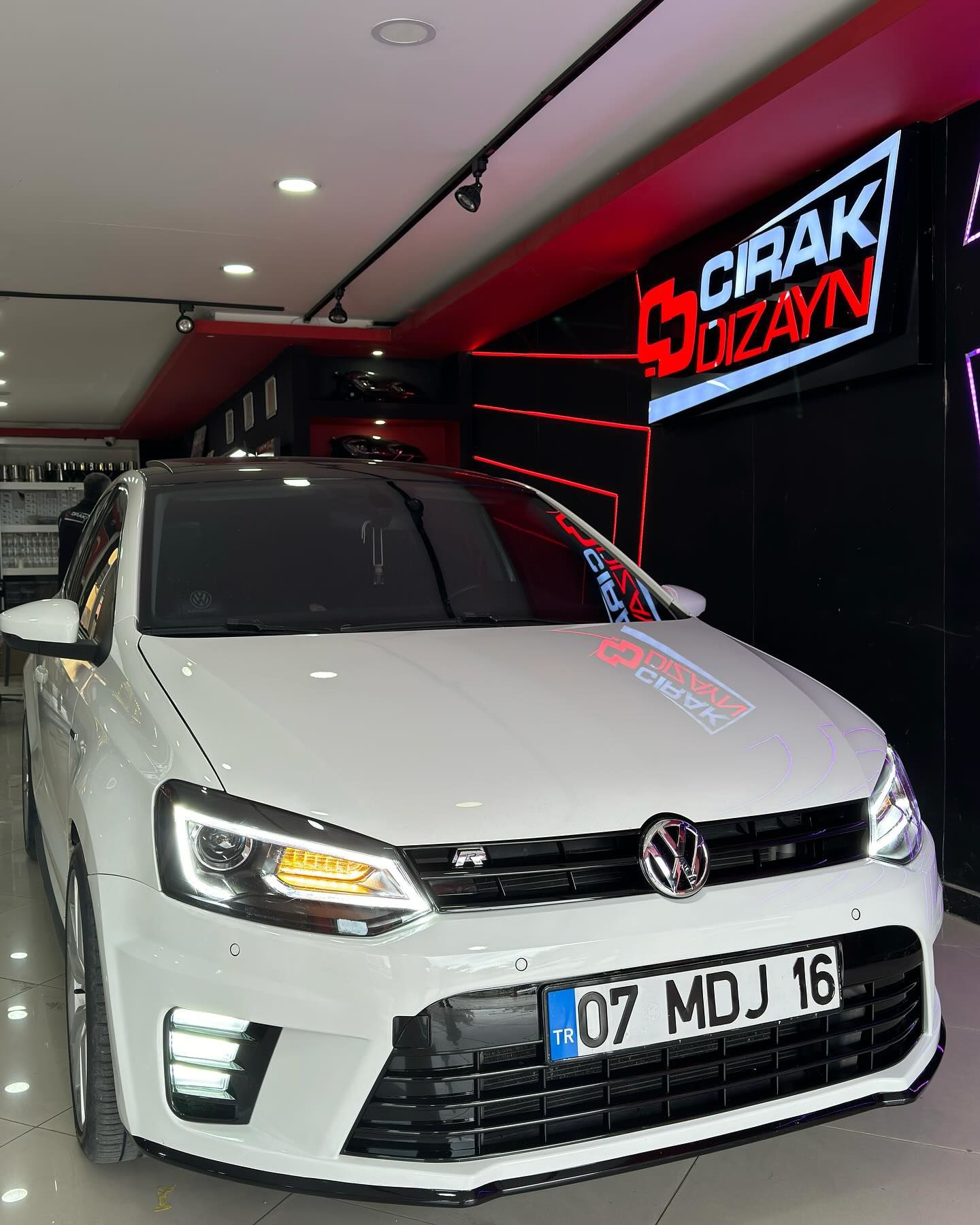 Golf polo wrc hotsell