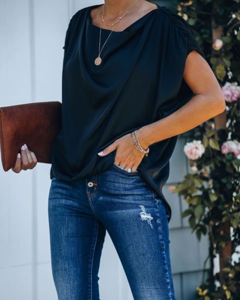 BLACK  BLOUSE