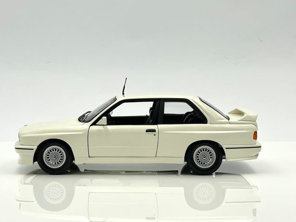 MINICHAMPS BMW M3 E30 1987 1:18