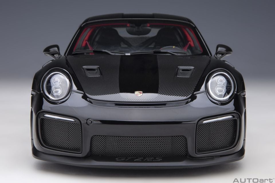 AUTOART PORSCHE 911 GT2 RS WEISSACH PACKAGE 1:18 (78186)