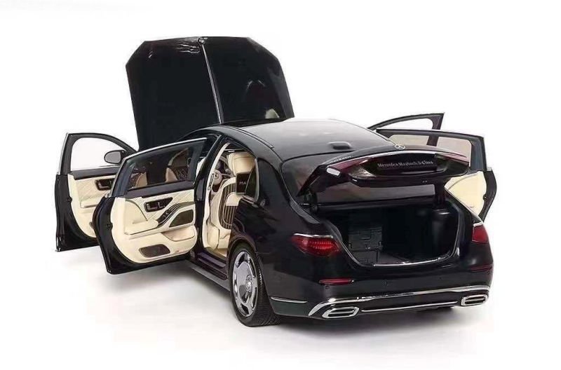 ALMOST REAL MERCEDES MAYBACH S600 V12 2021 1:18 (820115)