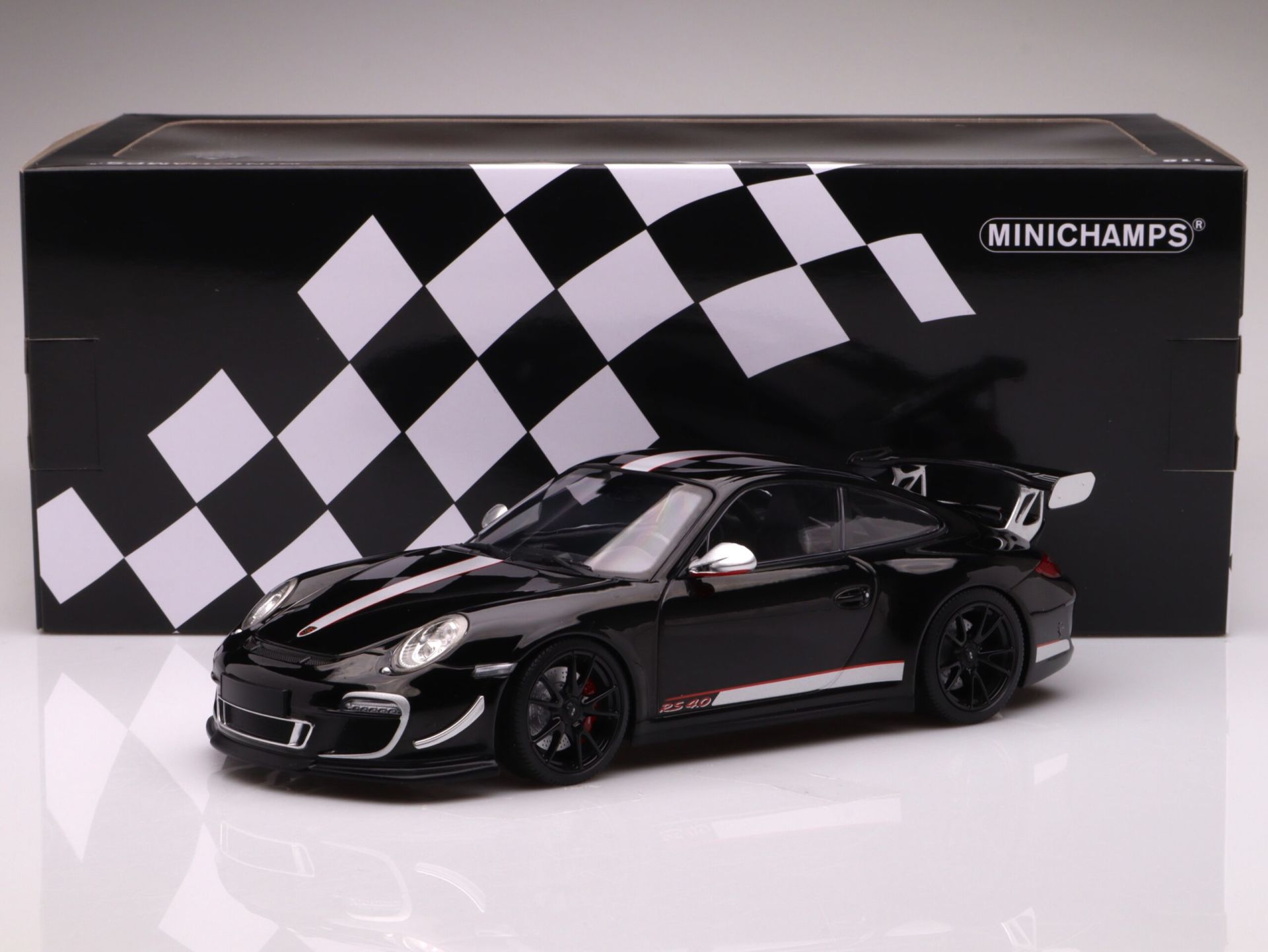 MINICHAMPS PORSCHE 911 (997) GT3 RS 4.0 2011 1:18 (155062220)