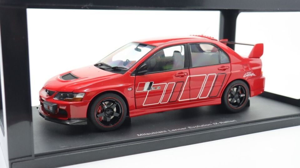 AUTOART MITSUBISHI LANCER EVO 9 IX 1:18 (77196)