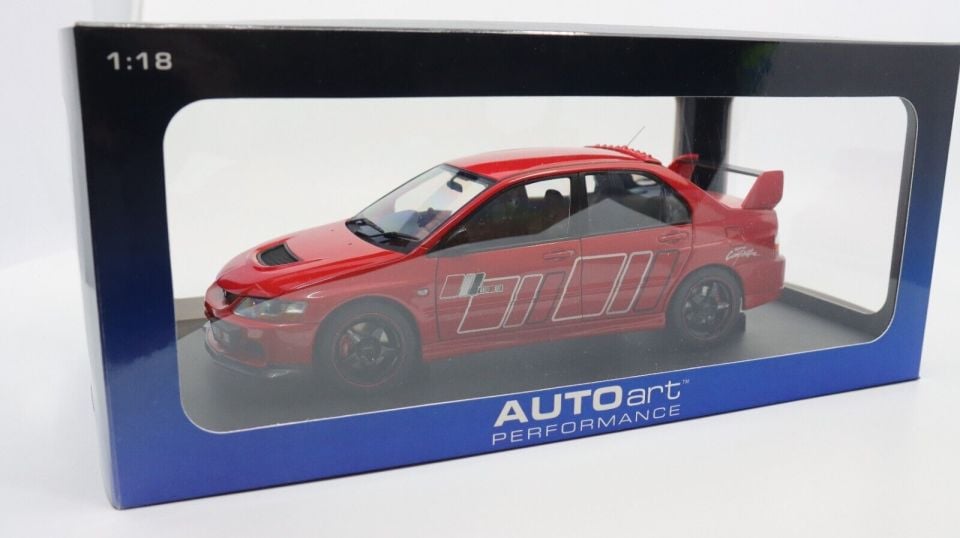 AUTOART MITSUBISHI LANCER EVO 9 IX 1:18 (77196)