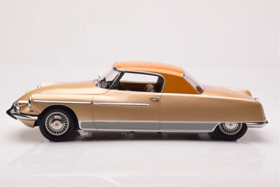 NOREV CITROEN DS 19 LE DANDY BEIGE AND BROWN 1964 1:18 (121570)