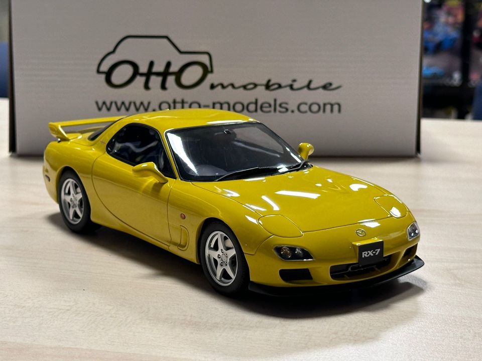 OTTO MAZDA RX7 FD TYPE-R BATHURST R (OT397) 1:18