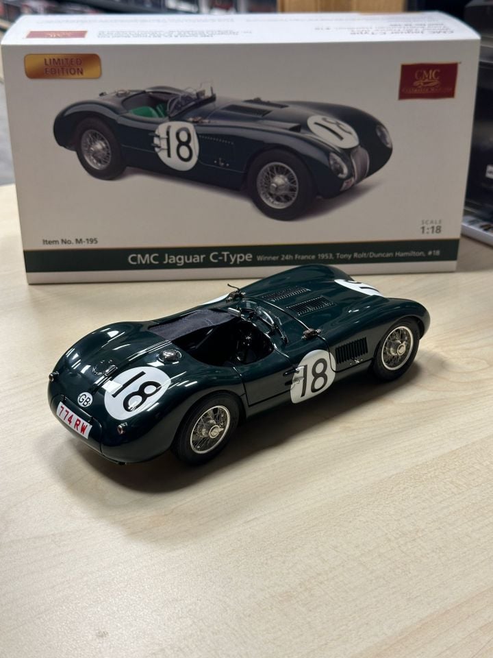 CMC JAGUAR C-TYPE (M-195) 1:18