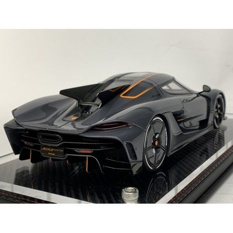 FRONTIART KOENIGSEGG JESKO ABSOLUT 1:18 126/999 LIMITED (F075-169)