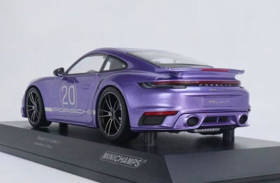 MINICHAMPS PORSCHE 911 TURBO S COUPLE SPORT DESİGN 2021 (155069174) 1:18