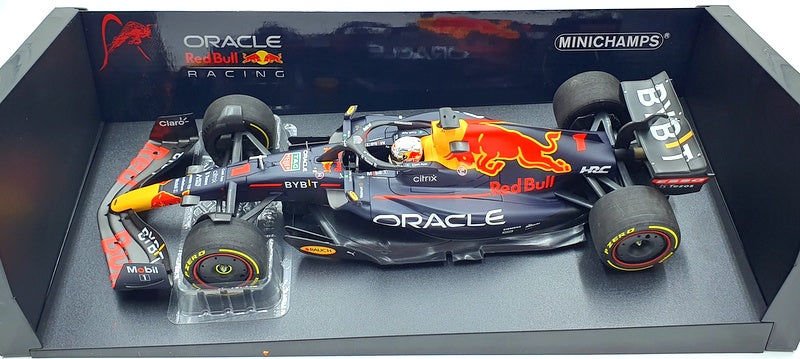 MINICHAMPS ORACLE RED BULL RACING RB19 2023 1:18 (110230701)