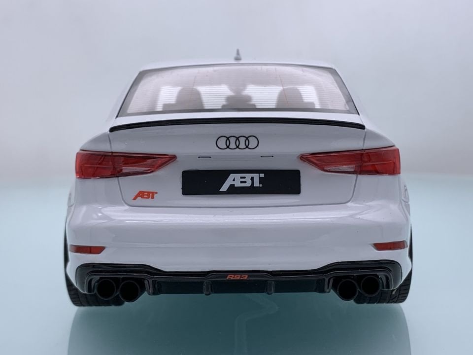 GT SPİRİT AUDI RS 3 SEDAN 1:18