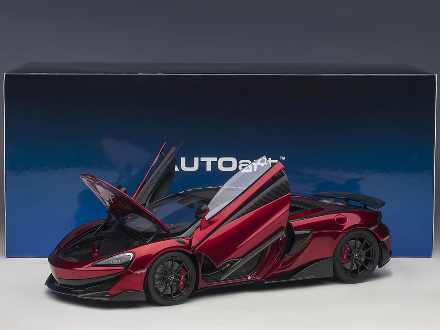 AUTO ART MCLAREN 600LT VERMILLION RED (76085) 1:18